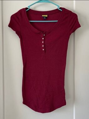 Prince & Fox Short Sleeve Henley Top - Wine Red